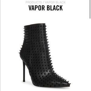 NWB Steve Madden spiked boots size 7